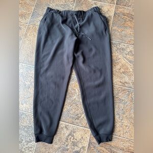 Lululemon On The Fly Pull On Jogger- Black, Women’s Size 10